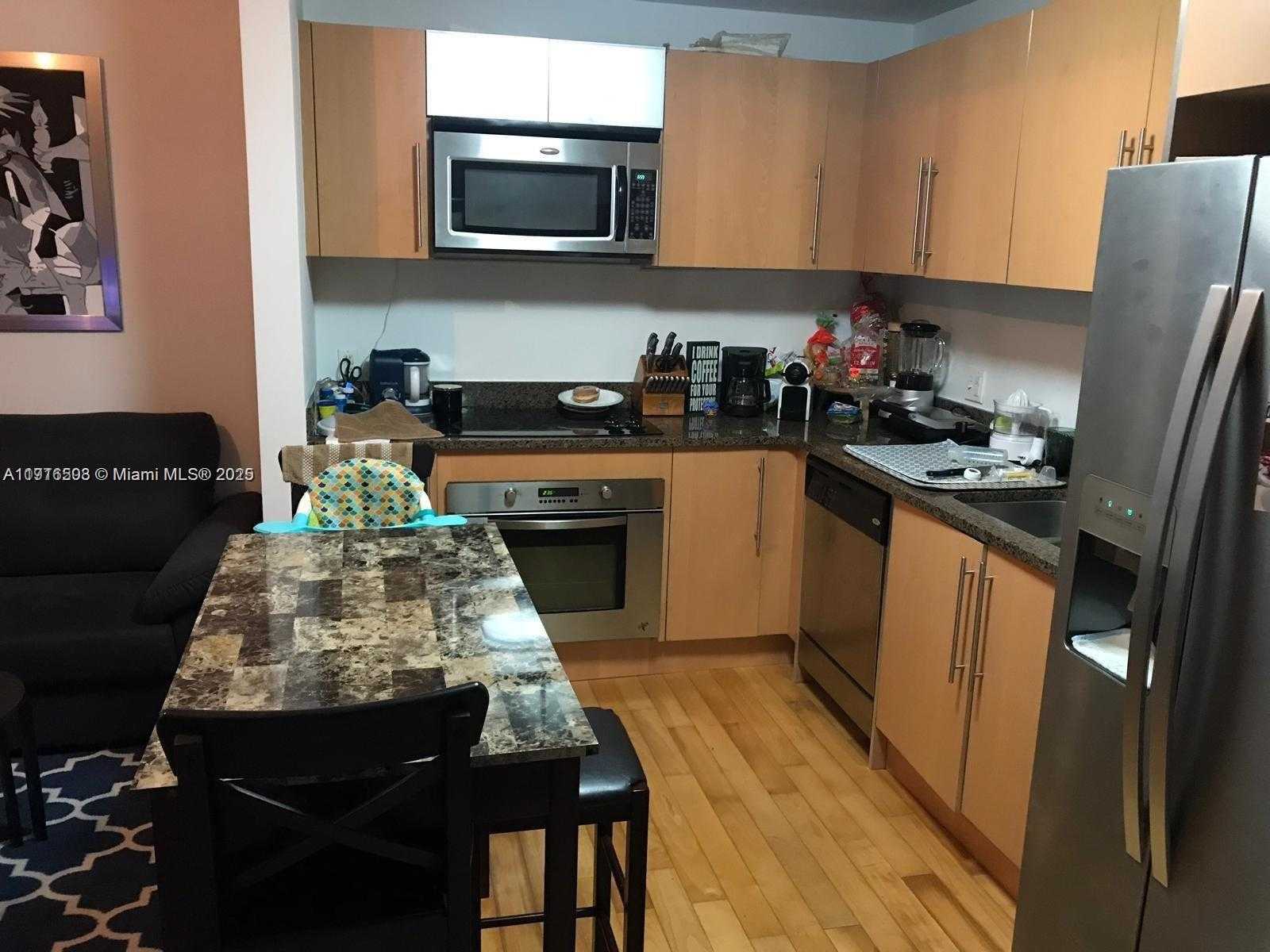 Small Image of 300 SOUTH BISCAYNE BLVD #3209, Miami Number 3