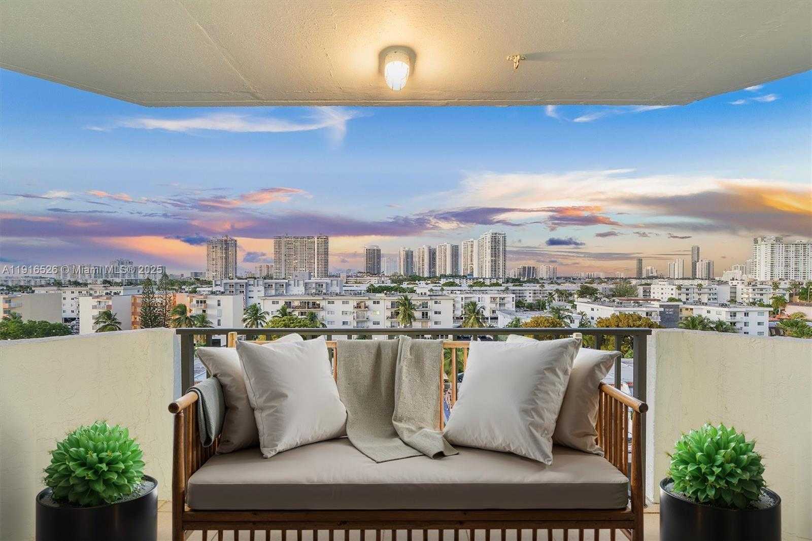 Small Image of 3703 NORTH EAST 166TH ST #808, North Miami Beach Number 15