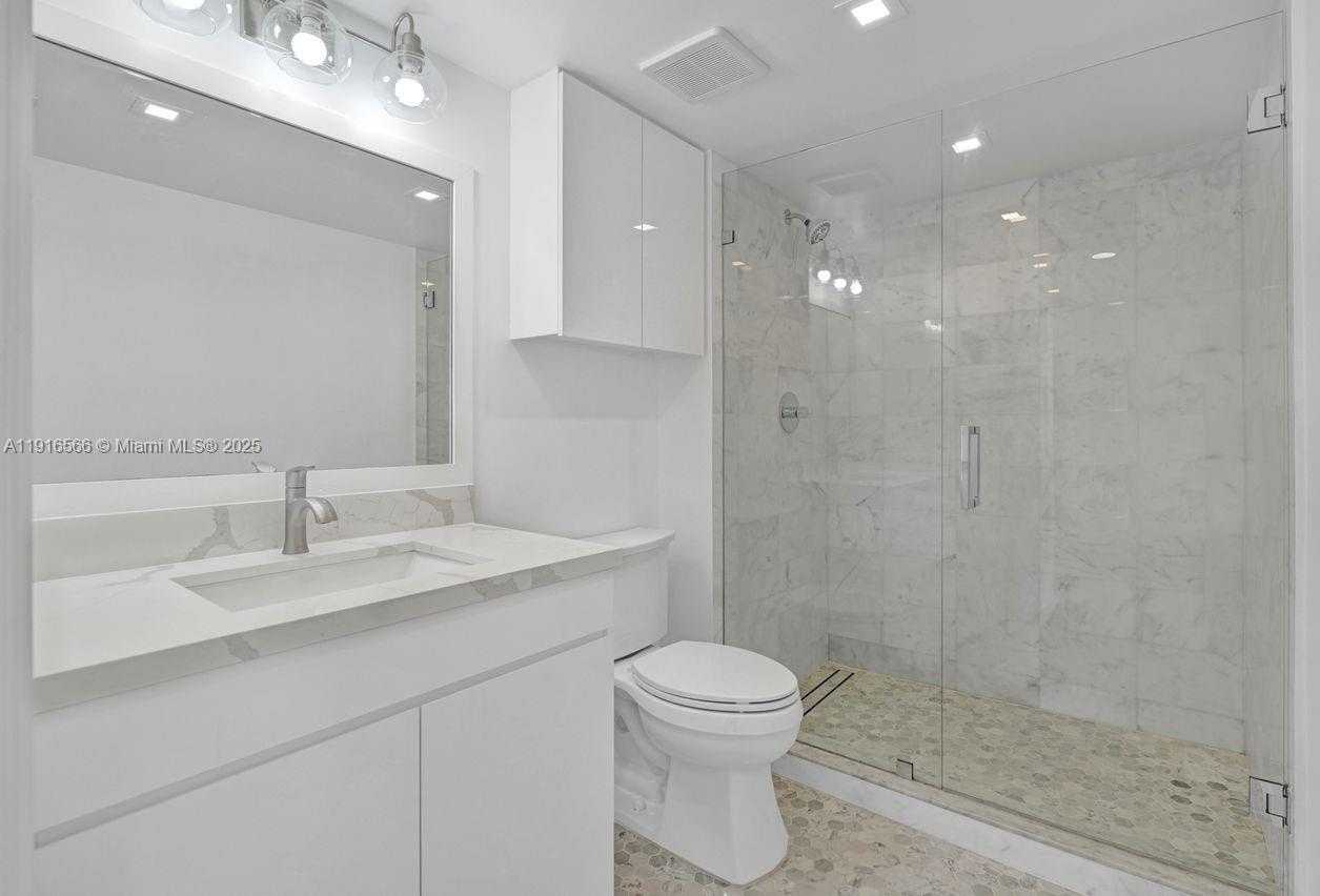 Small Image of 90 ALTON RD #1907, Miami Beach Number 17