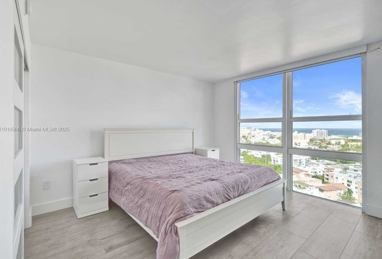 Small Image of 90 ALTON RD #1907, Miami Beach Number 19