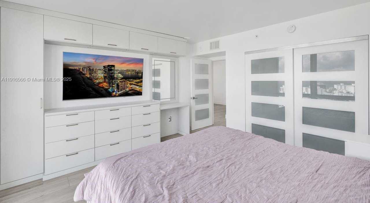 Small Image of 90 ALTON RD #1907, Miami Beach Number 27