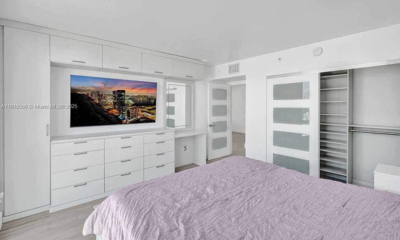 Small Image of 90 ALTON RD #1907, Miami Beach Number 29