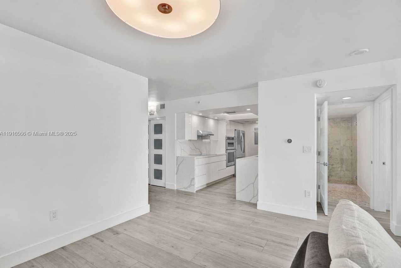 Small Image of 90 ALTON RD #1907, Miami Beach Number 42