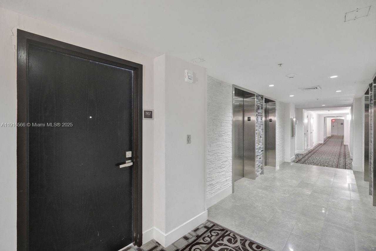 Small Image of 90 ALTON RD #1907, Miami Beach Number 44
