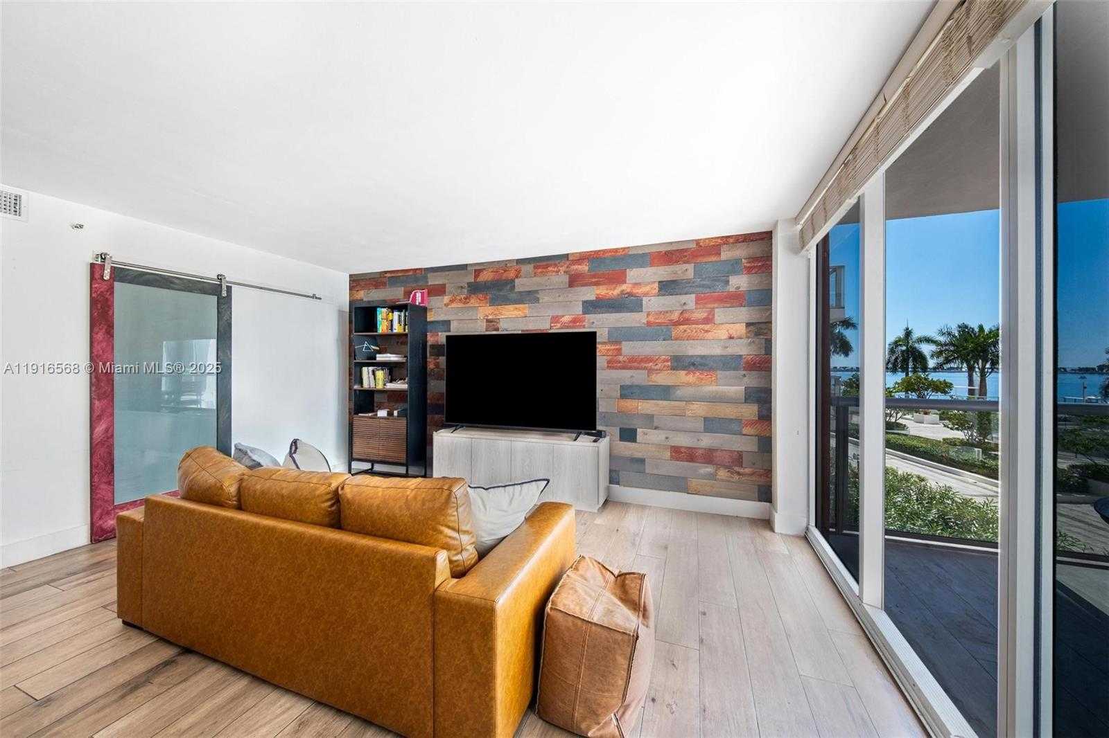 Small Image of 1541 BRICKELL AVE #C406, Miami Number 2