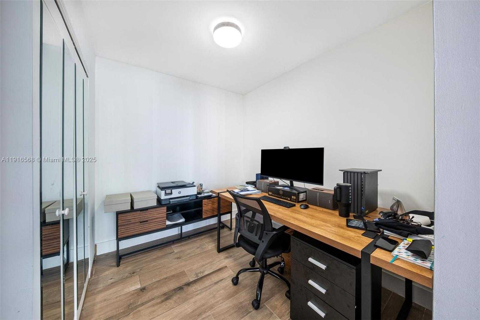 Small Image of 1541 BRICKELL AVE #C406, Miami Number 33