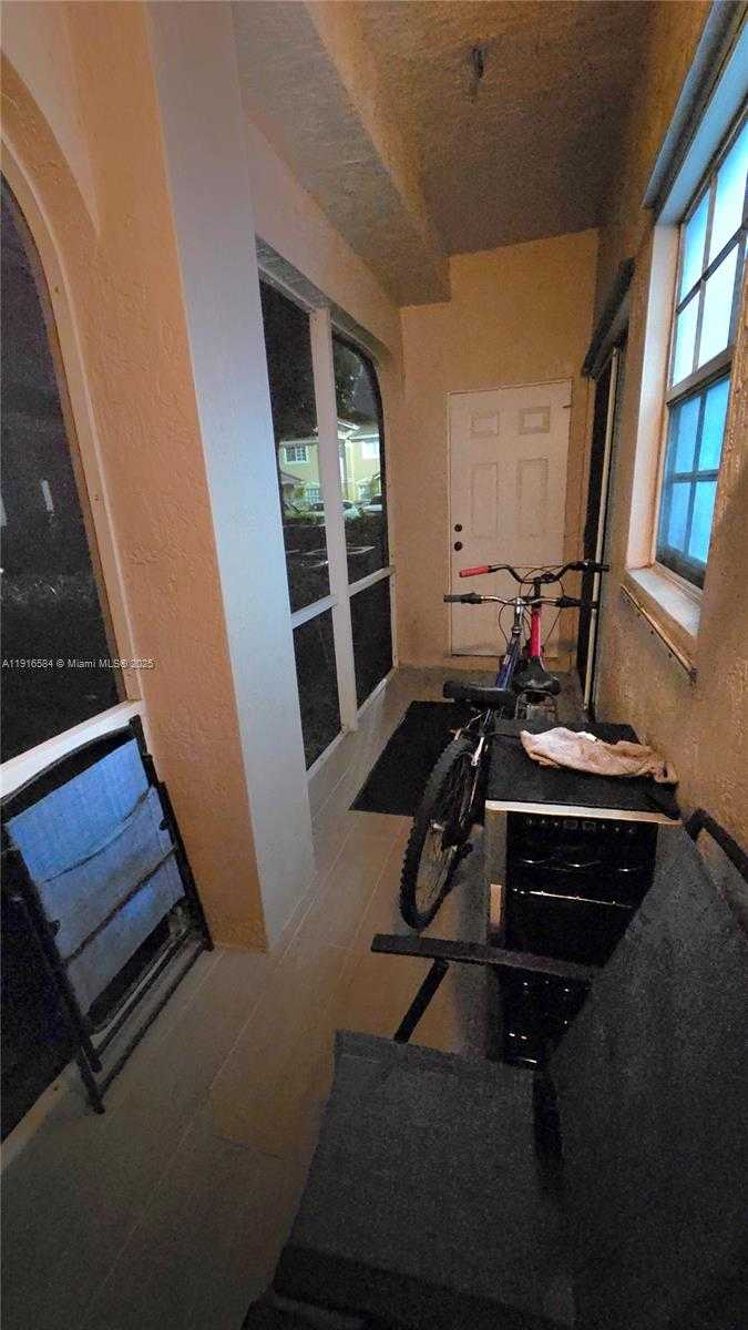 Small Image of 5670 NORTH WEST 116TH AVE #113, Doral Number 16