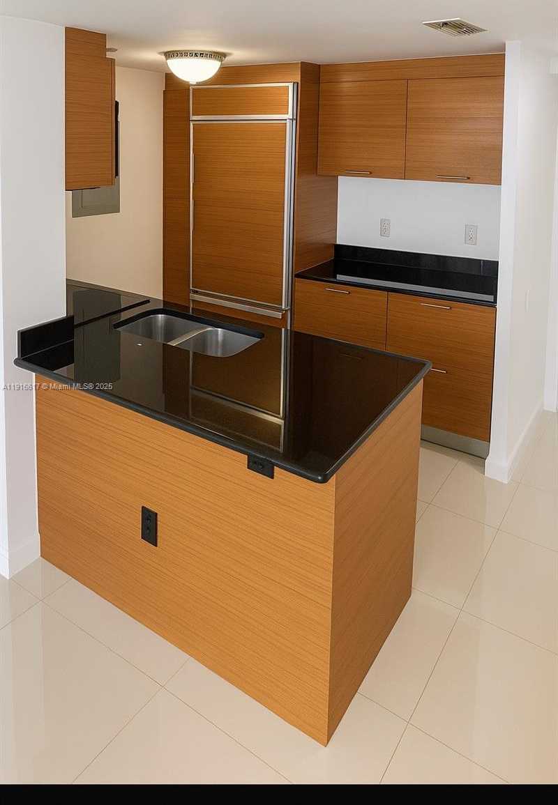 Small Image of 50 BISCAYNE BLVD #2505, Miami Number 22