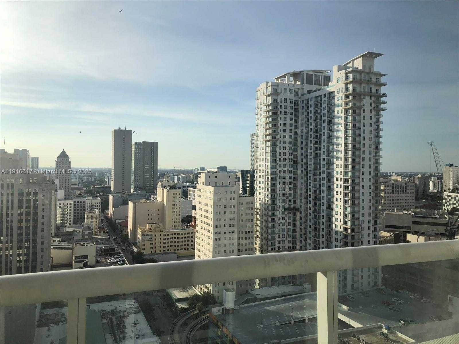 Small Image of 50 BISCAYNE BLVD #2505, Miami Number 31
