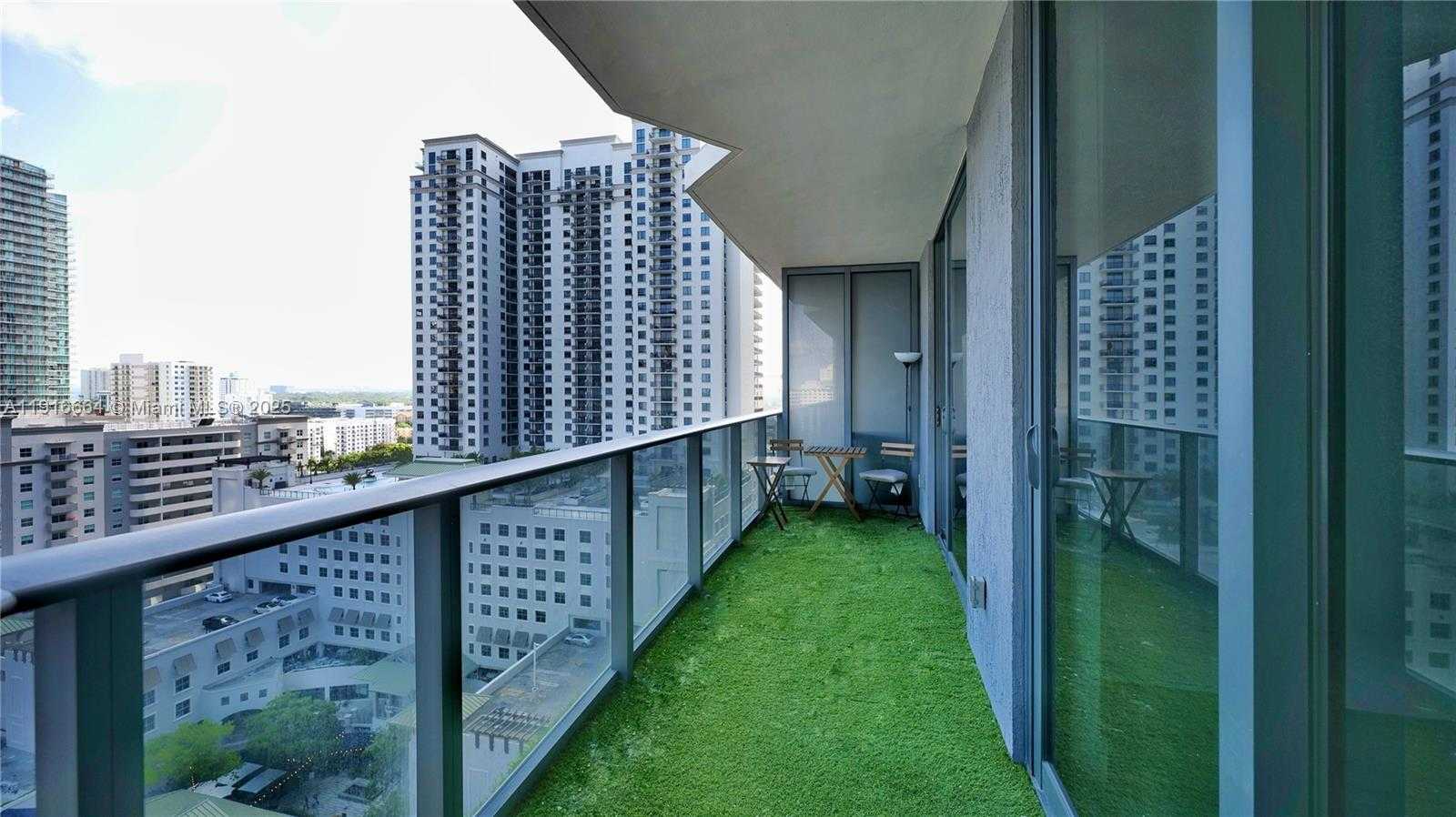 Small Image of 45 SOUTH WEST 9TH ST #1504, Miami Number 31