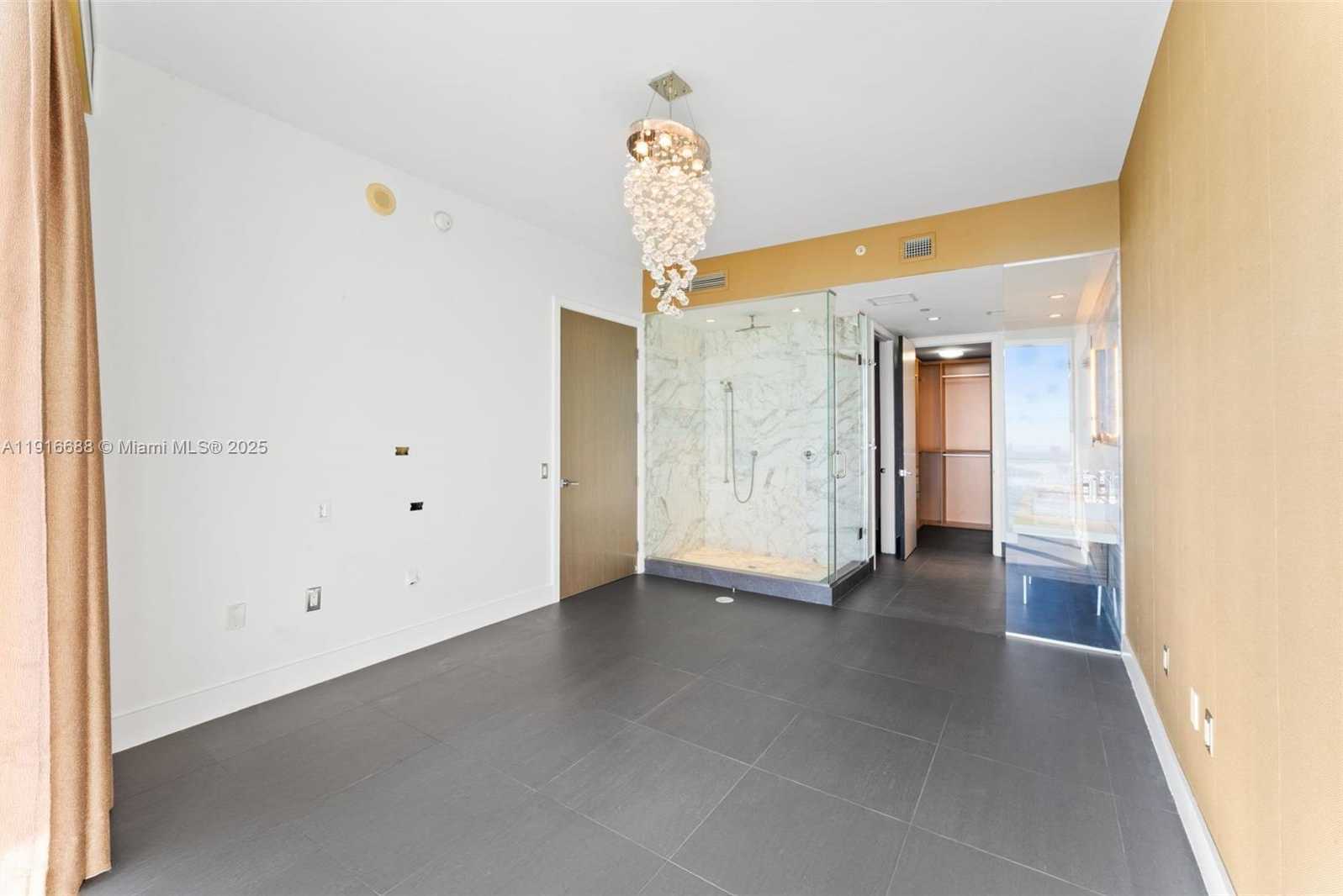 Small Image of 1100 BISCAYNE BLVD #4502, Miami Number 15