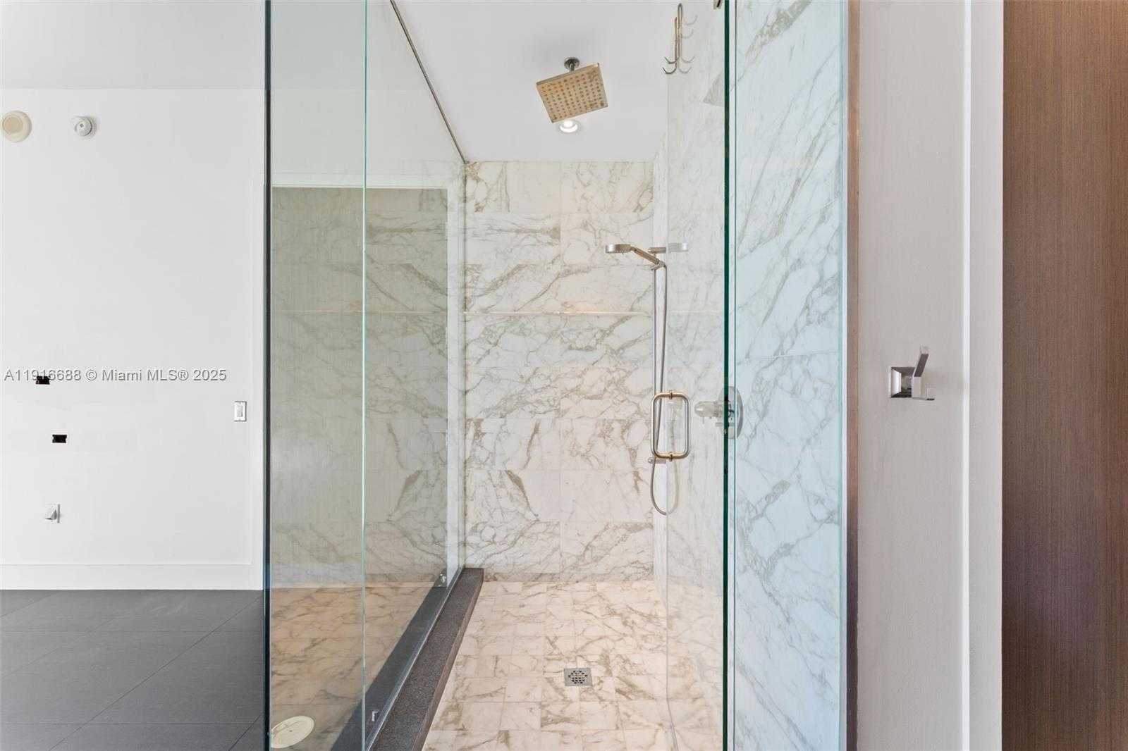 Small Image of 1100 BISCAYNE BLVD #4502, Miami Number 16