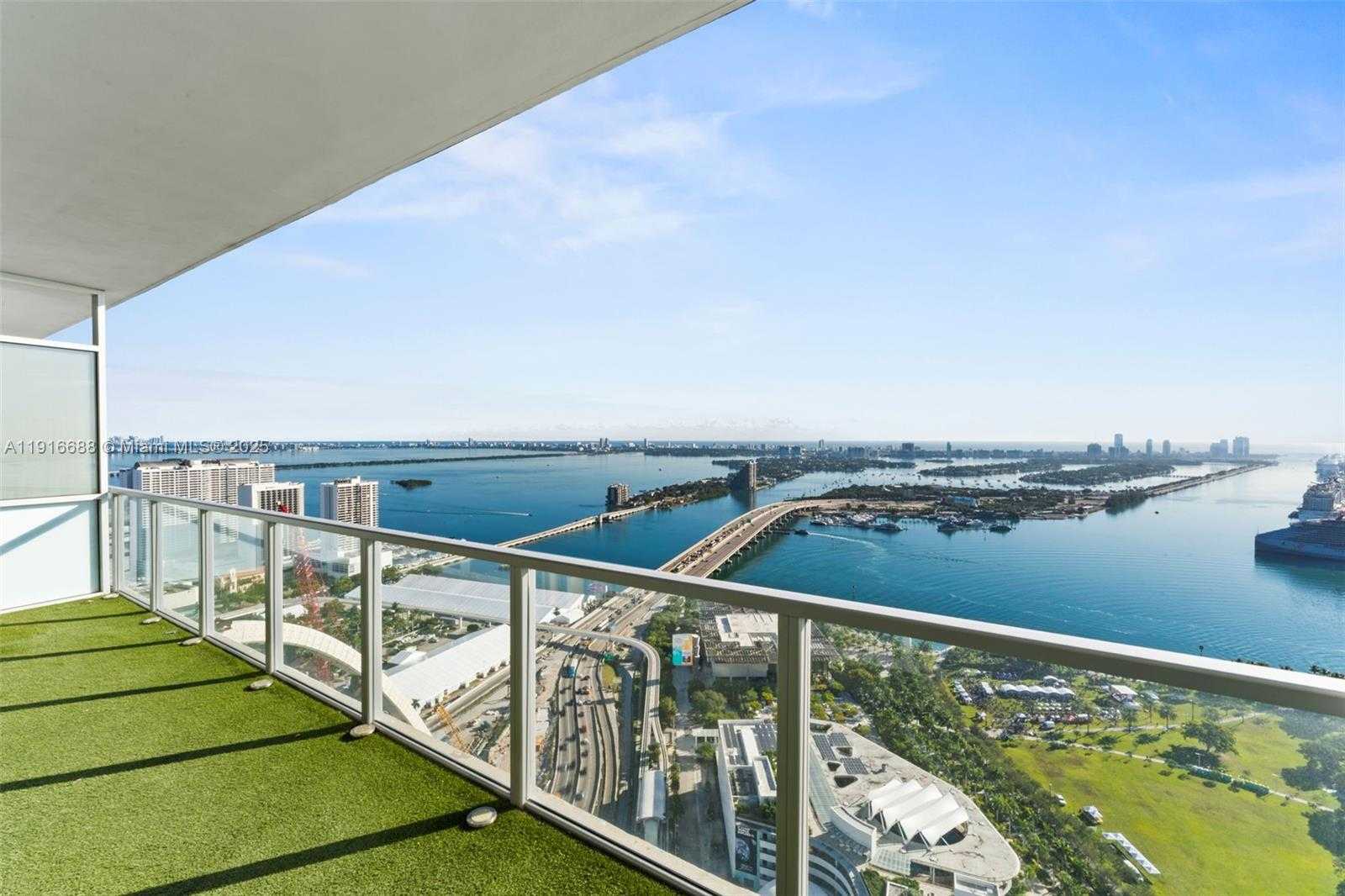 Small Image of 1100 BISCAYNE BLVD #4502, Miami Number 3