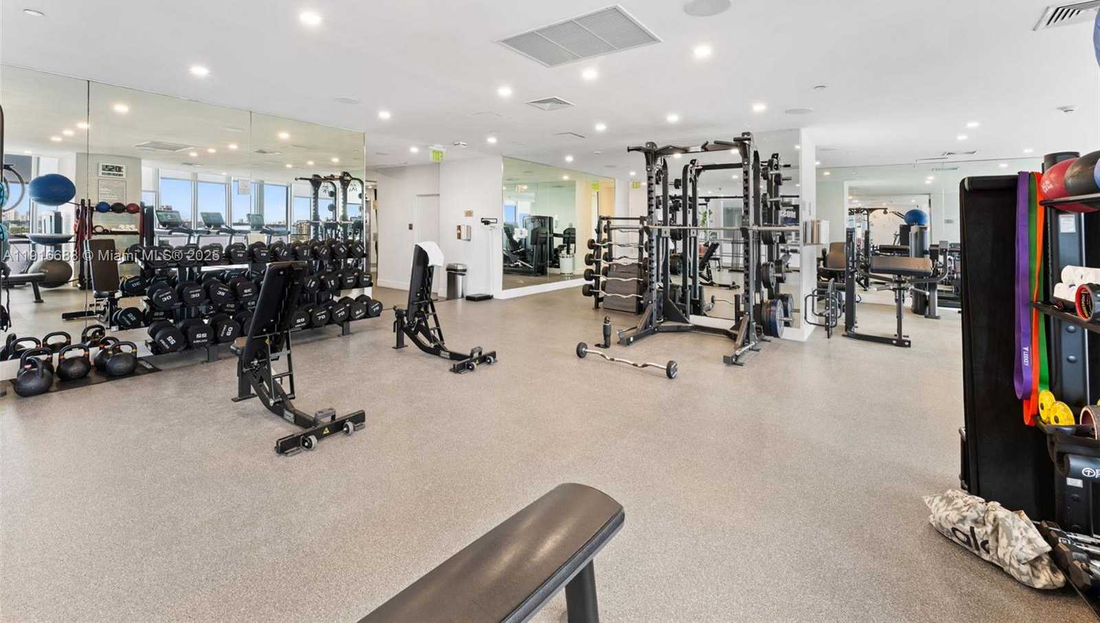 Small Image of 1100 BISCAYNE BLVD #4502, Miami Number 33