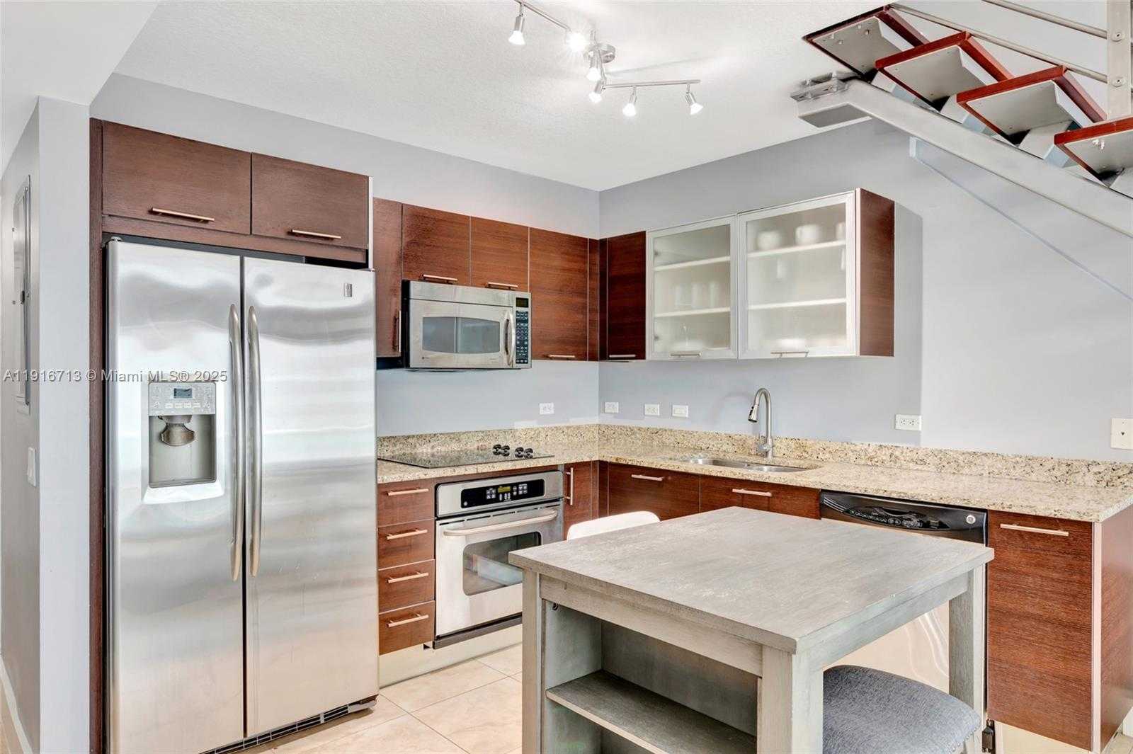 Small Image of 41 SOUTH EAST 5TH ST #1212, Miami Number 17