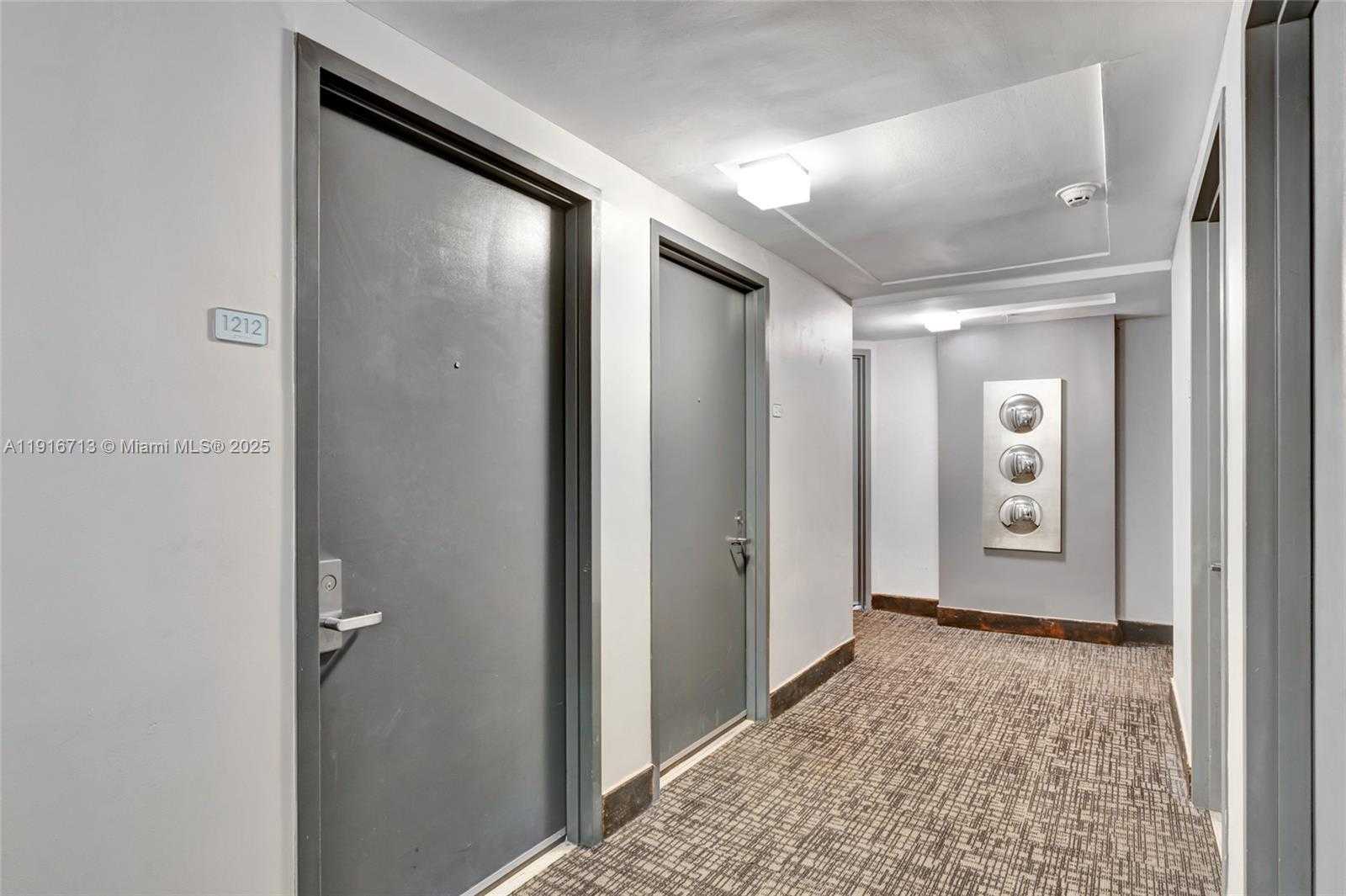 Small Image of 41 SOUTH EAST 5TH ST #1212, Miami Number 20