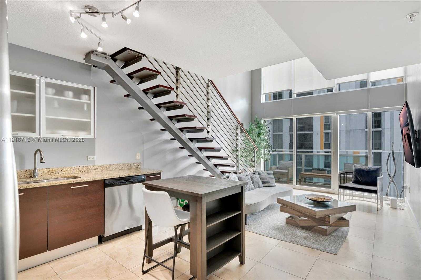 Small Image of 41 SOUTH EAST 5TH ST #1212, Miami Number 3