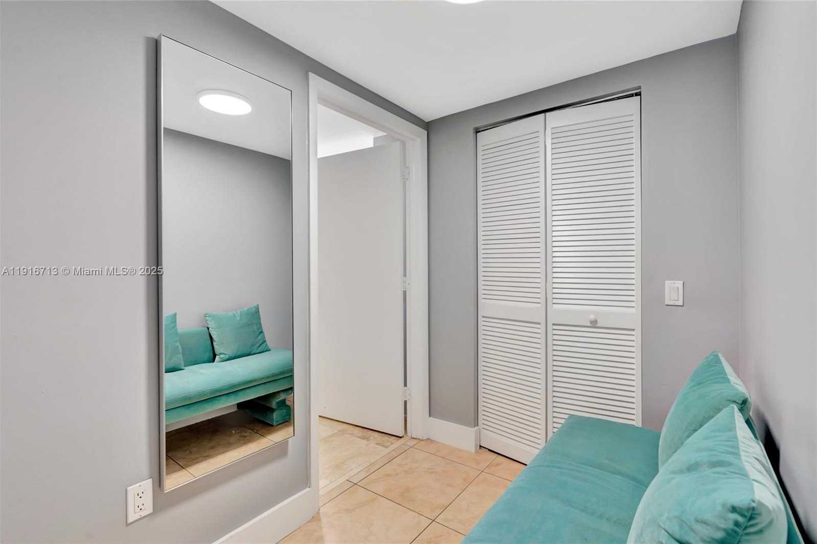 Small Image of 41 SOUTH EAST 5TH ST #1212, Miami Number 8