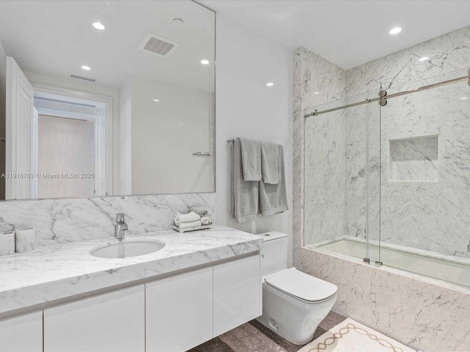 Small Image of 17901 COLLINS AVE #2602, Sunny Isles Beach Number 45