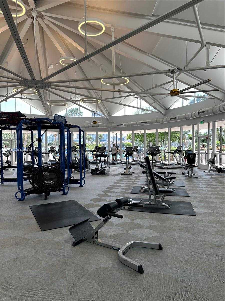 Imagen de Pequeño Objeto