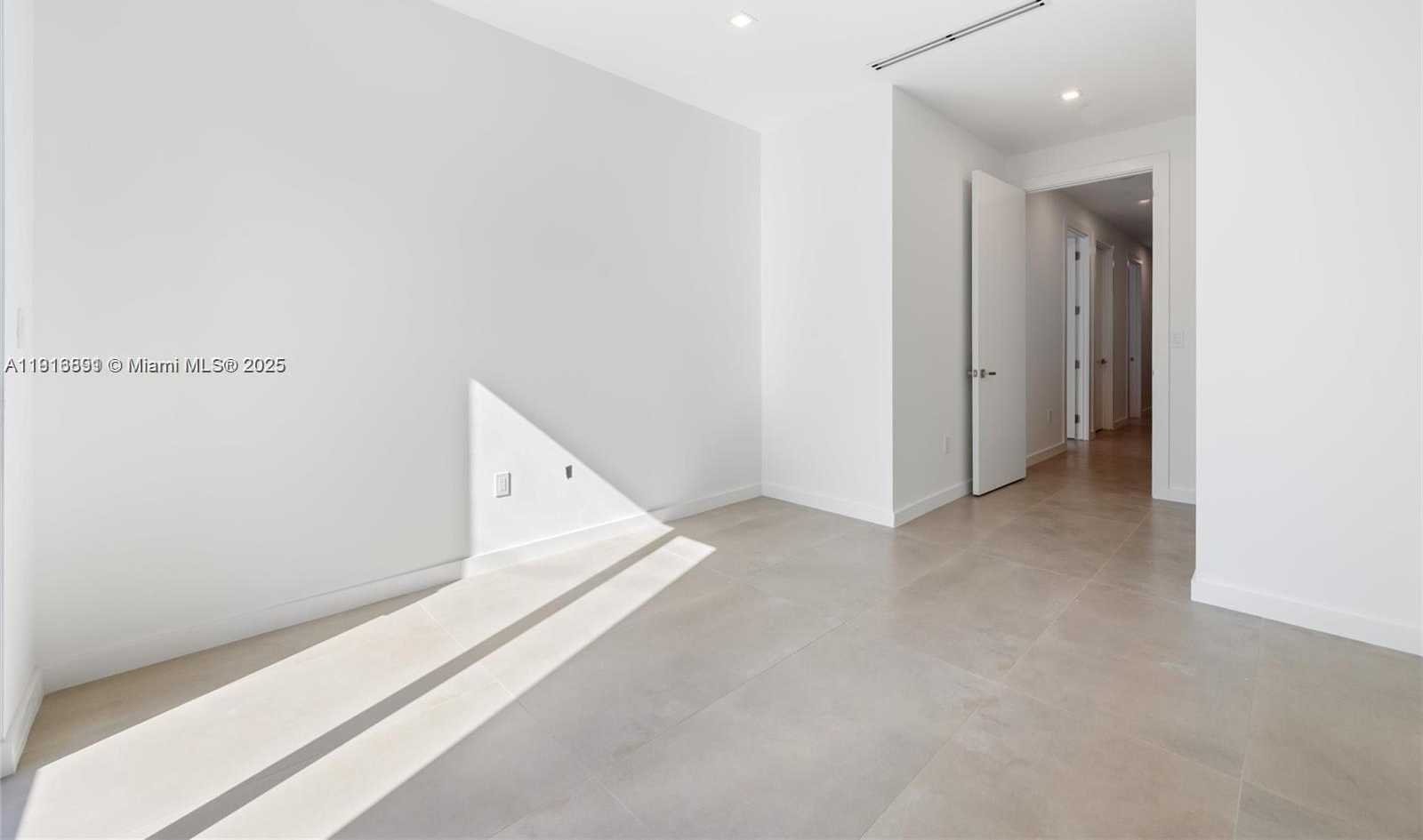 Small Image of 1533 SOUTH WEST 22ND TERRACE, Miami Number 19