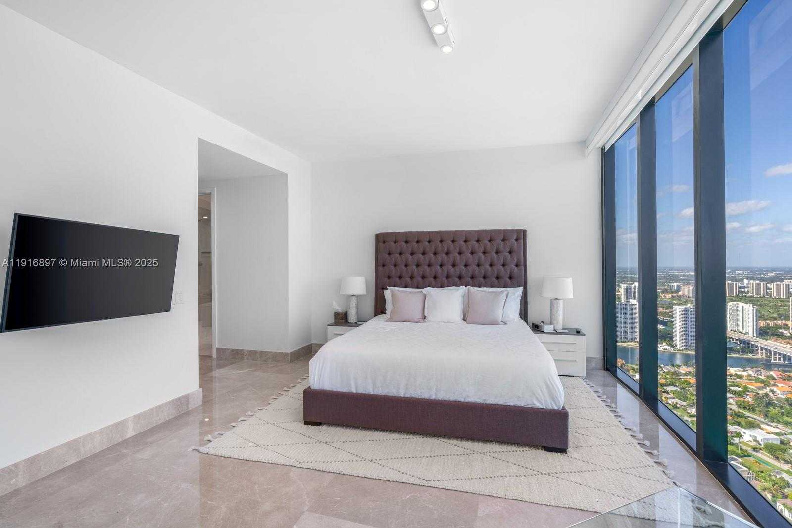Small Image of 18555 COLLINS AVE #5105, Sunny Isles Beach Number 3
