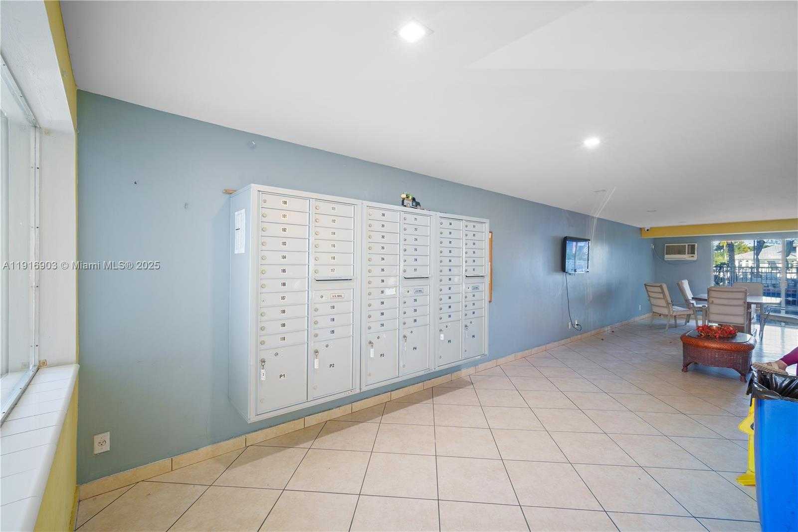 Small Image of 13105 IXORA CT #302, North Miami Number 25