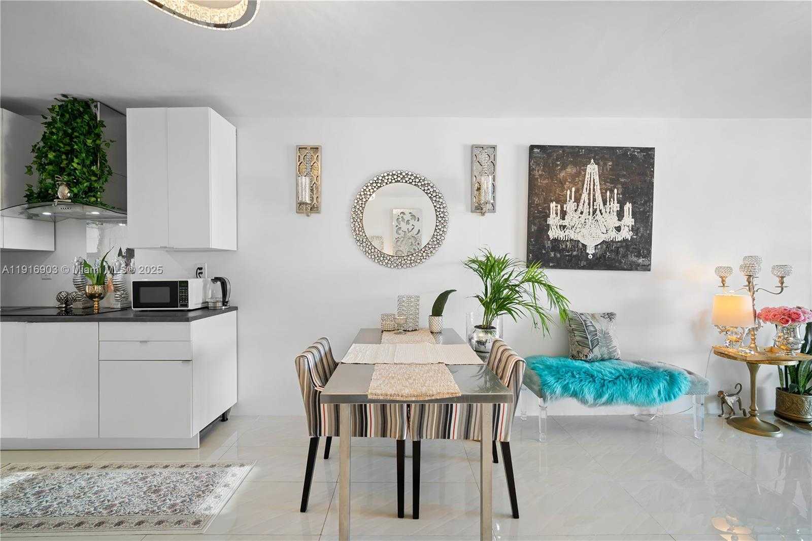 Small Image of 13105 IXORA CT #302, North Miami Number 8