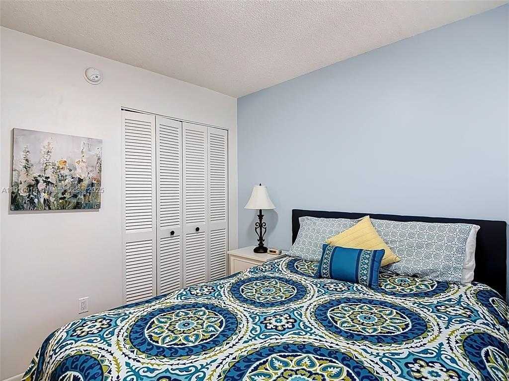 Small Image of 201 178TH DR #315, Sunny Isles Beach Number 13