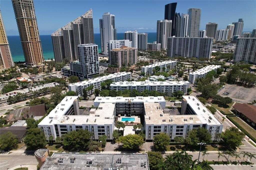 Small Image of 201 178TH DR #315, Sunny Isles Beach Number 43