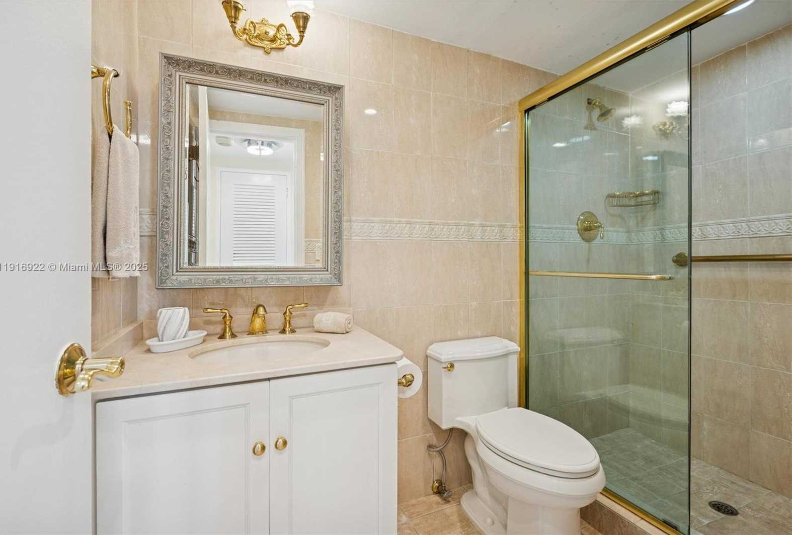 Small Image of 5001 COLLINS AVE #5G, Miami Beach Number 15