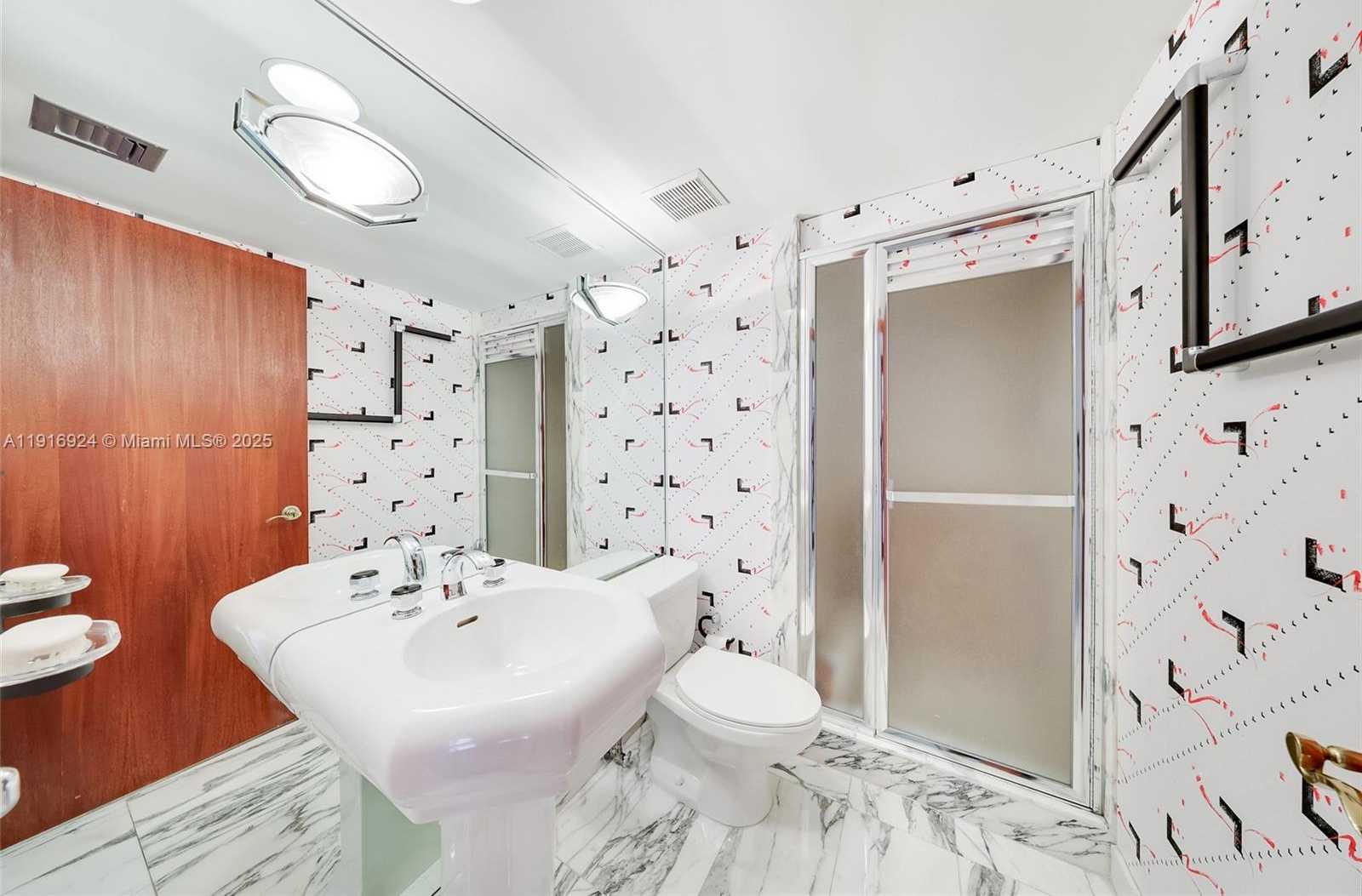 Small Image of 520 BRICKELL KEY DR #A1104, Miami Number 16