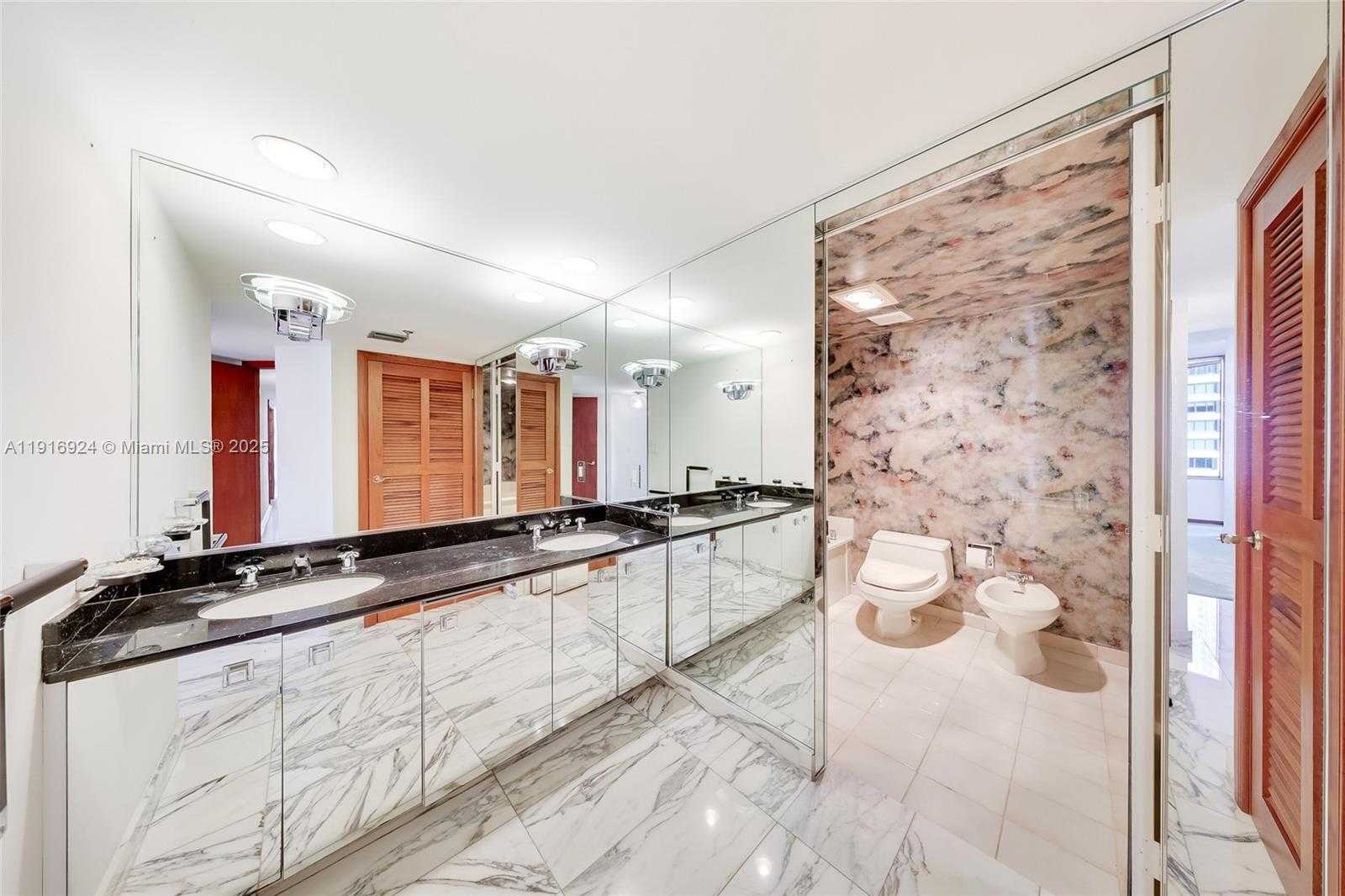 Small Image of 520 BRICKELL KEY DR #A1104, Miami Number 19