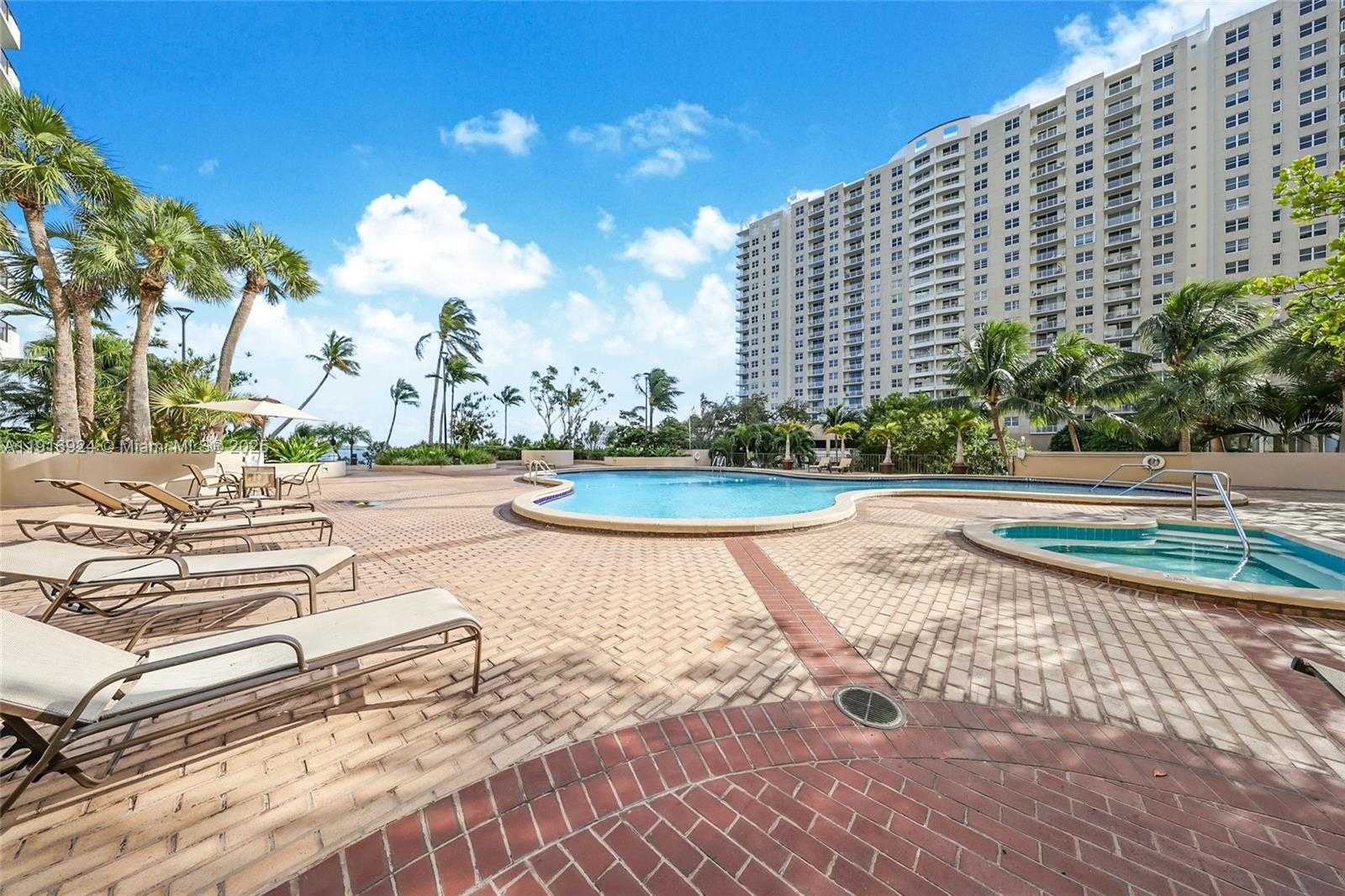 Small Image of 520 BRICKELL KEY DR #A1104, Miami Number 24