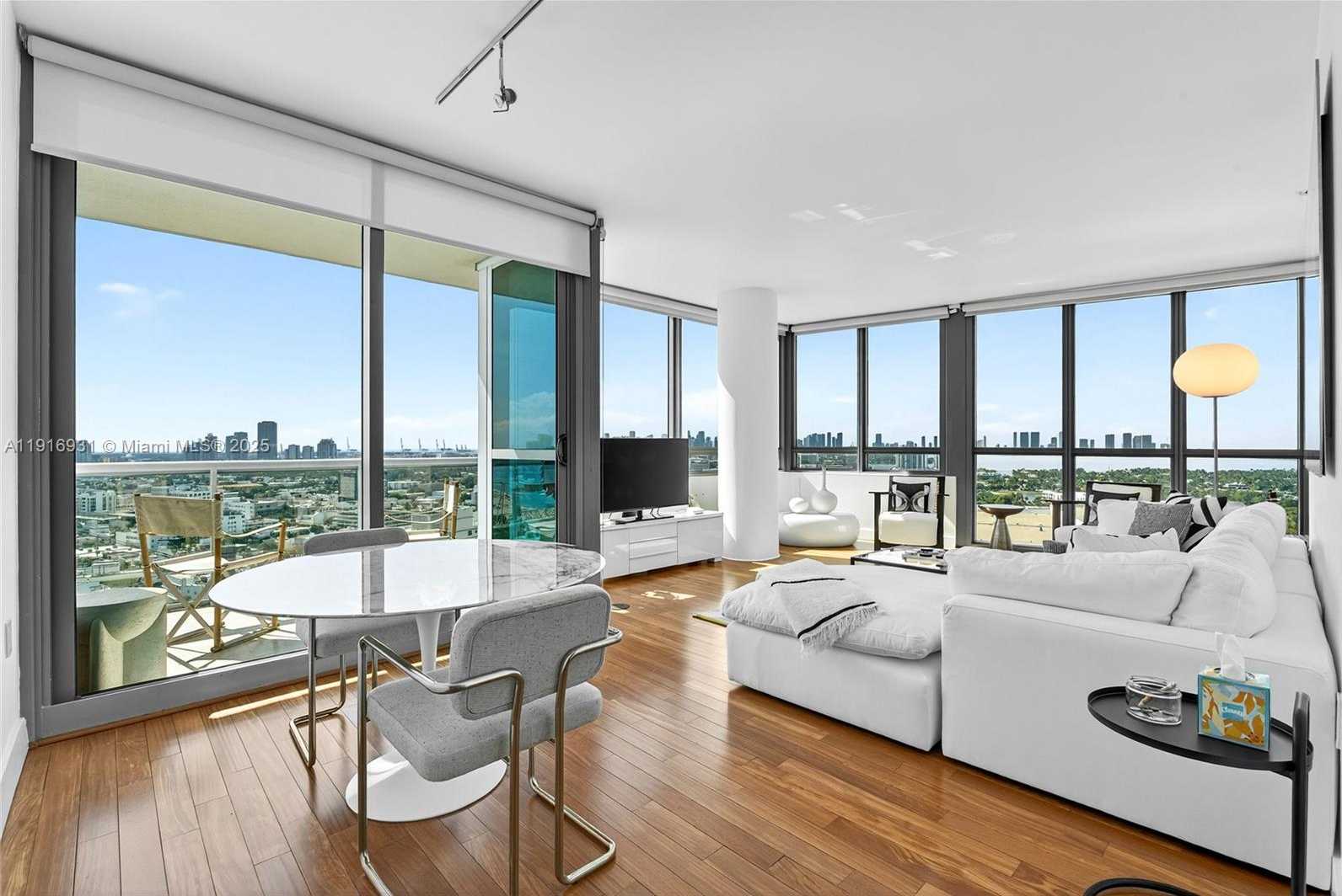 Small Image of 101 20TH ST #2902, Miami Beach Number 3