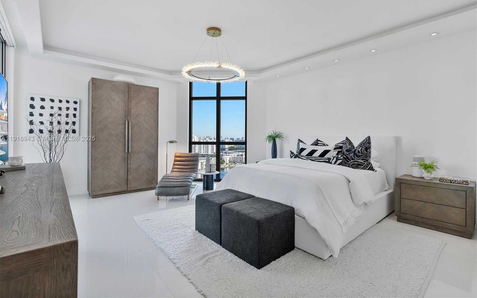 Small Image of 17301 BISCAYNE BLVD #2202, North Miami Beach Number 10