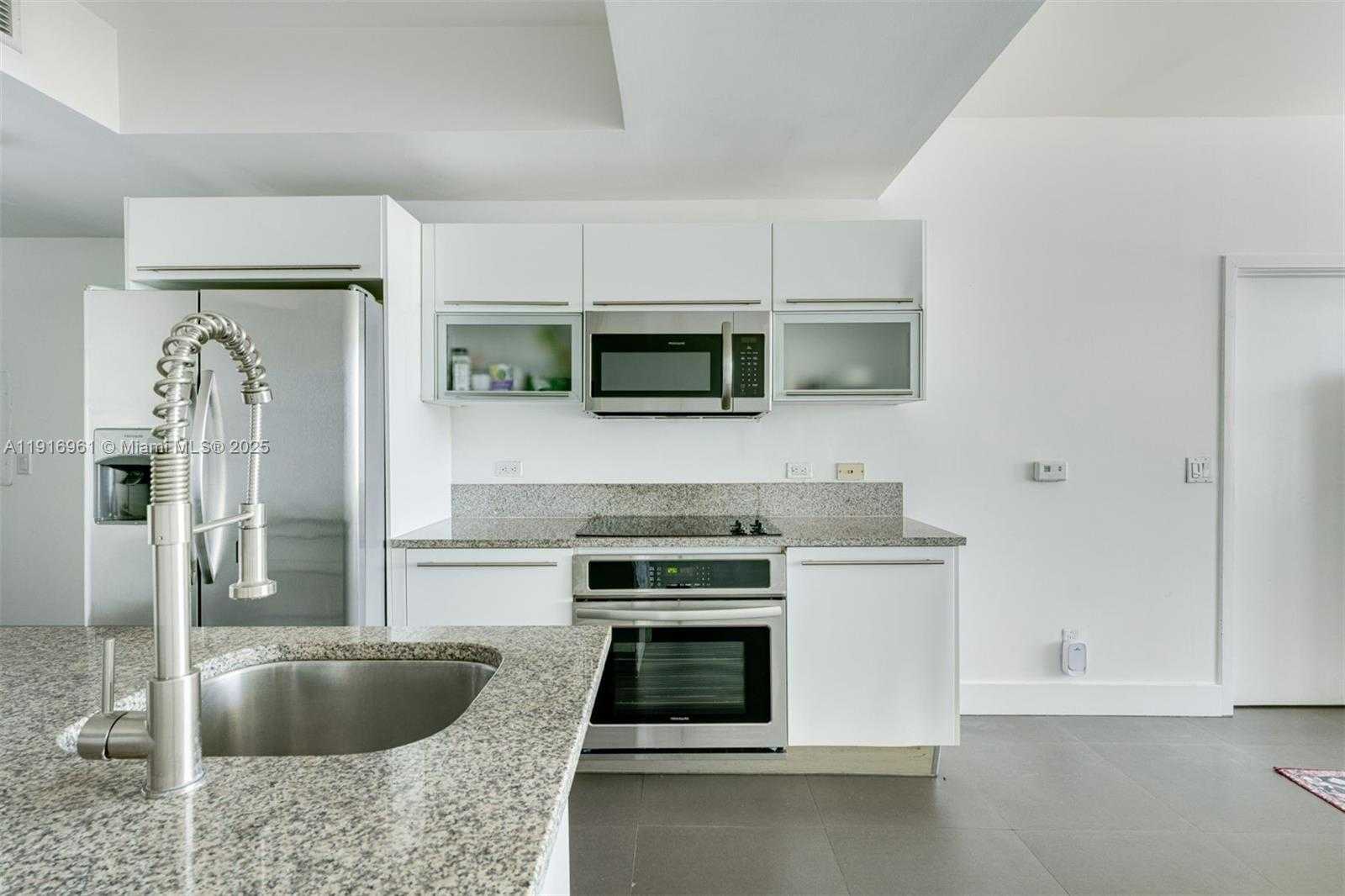 Small Image of 888 BISCAYNE BLVD #1704, Miami Number 5