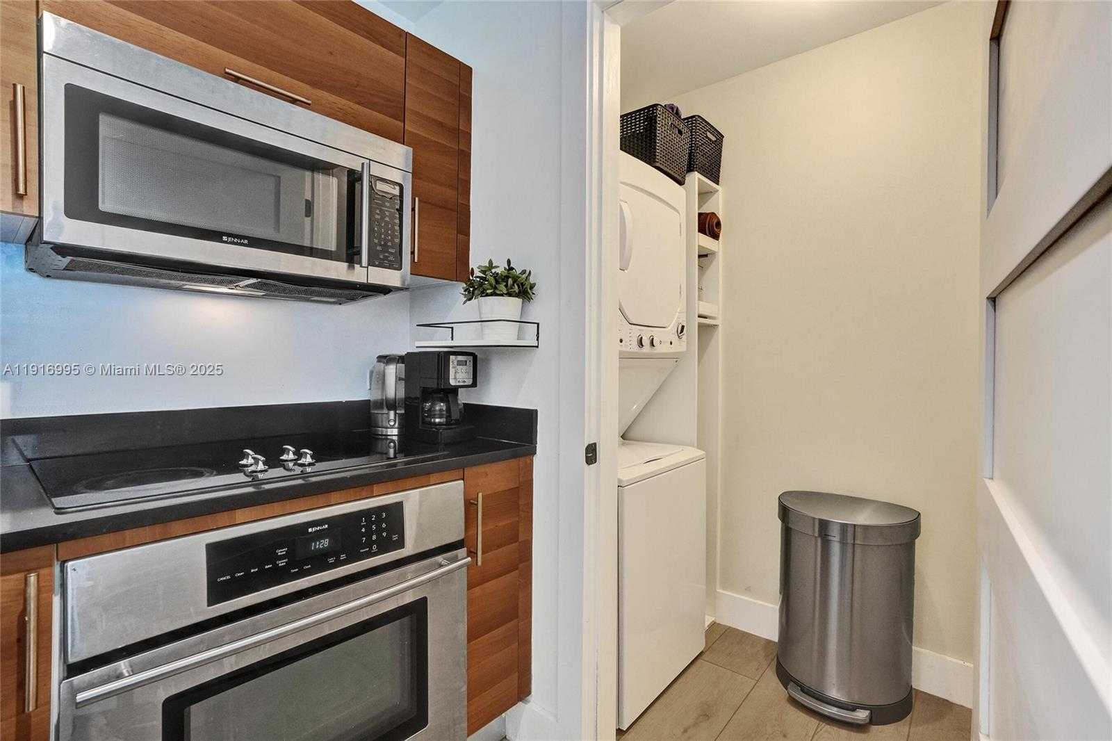 Small Image of 3301 NORTH EAST 1ST AVE #L0302, Miami Number 10