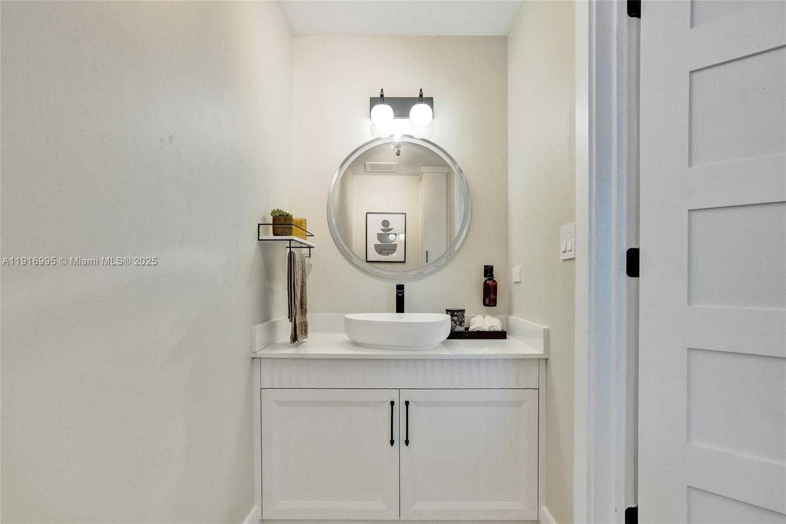 Small Image of 3301 NORTH EAST 1ST AVE #L0302, Miami Number 15