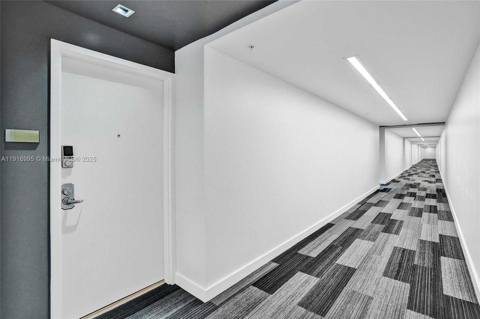 Small Image of 3301 NORTH EAST 1ST AVE #L0302, Miami Number 19