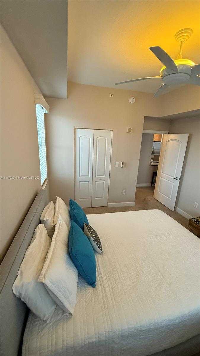 Small Image of 1830 RADIUS DR #1105, Hollywood Number 24