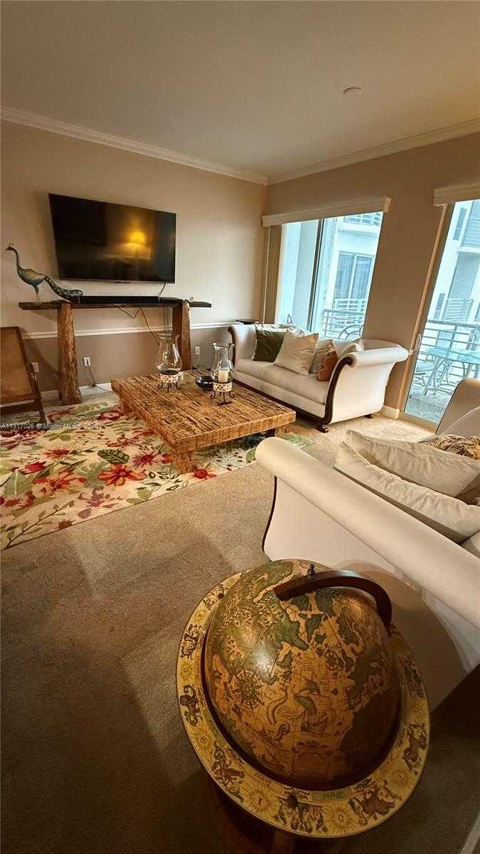 Small Image of 1830 RADIUS DR #1105, Hollywood Number 3