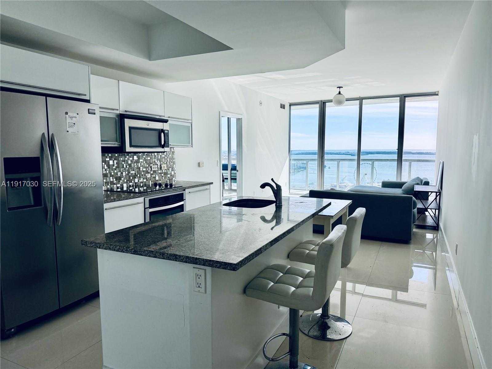 Small Image of 888 BISCAYNE BLVD #2904, Miami Number 1