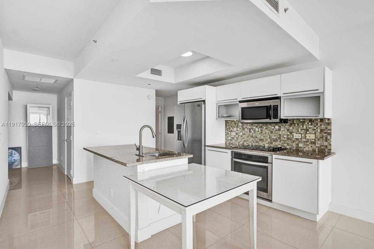 Small Image of 888 BISCAYNE BLVD #2904, Miami Number 19