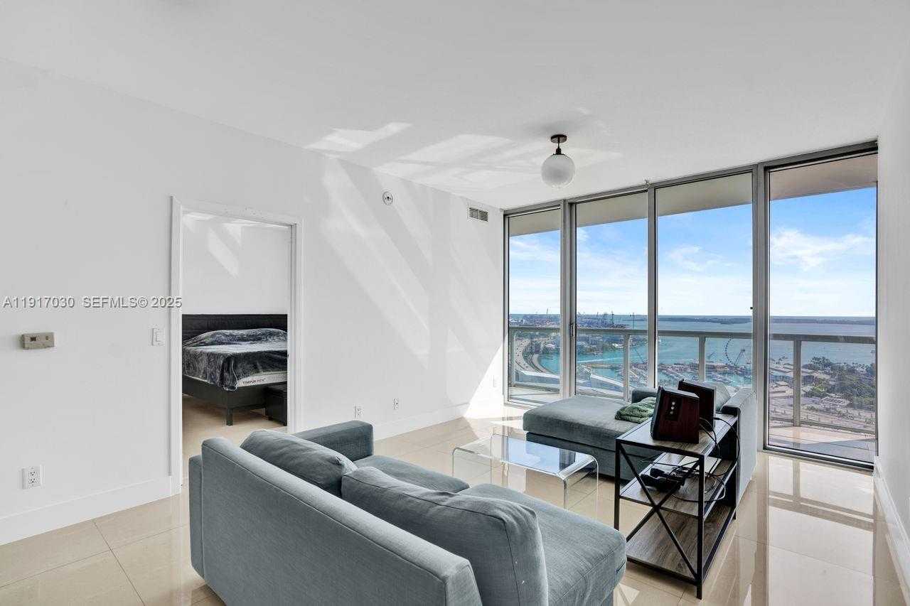 Small Image of 888 BISCAYNE BLVD #2904, Miami Number 5