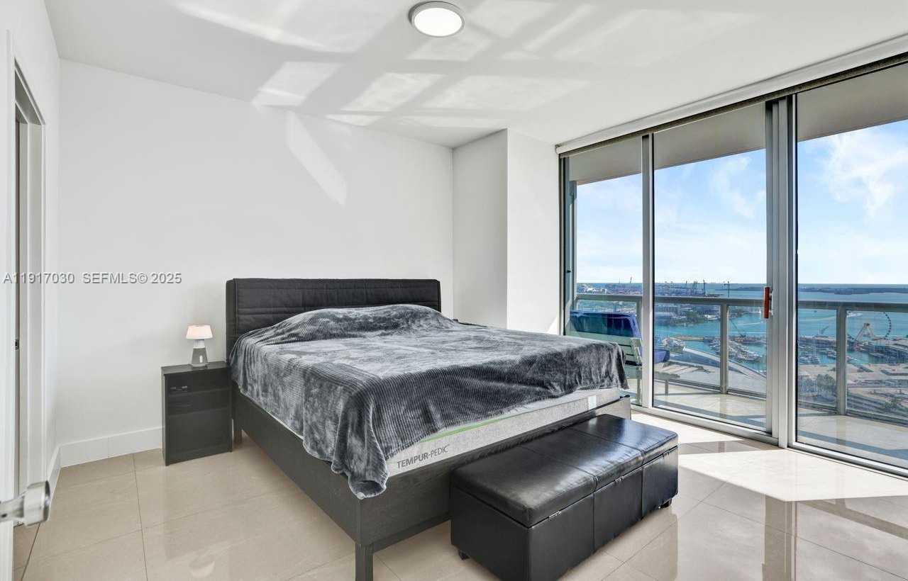 Small Image of 888 BISCAYNE BLVD #2904, Miami Number 6