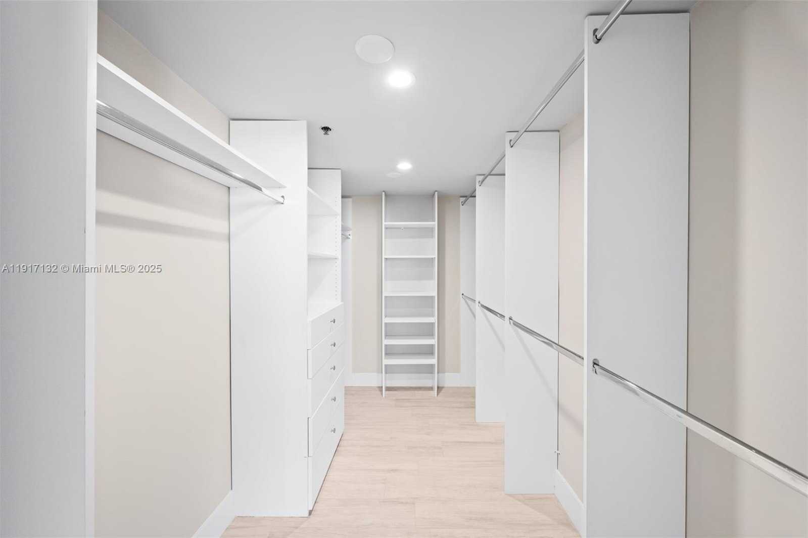 Small Image of 441 VALENCIA AVE #1201, Coral Gables Number 20