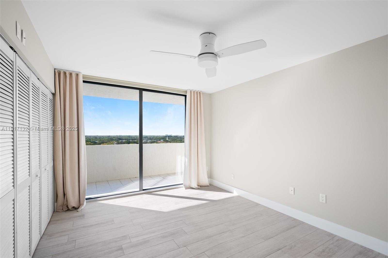 Small Image of 441 VALENCIA AVE #1201, Coral Gables Number 25