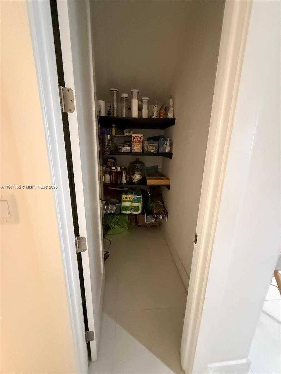 Small Image of 9165 NORTH WEST 33RD ST, Doral Number 10