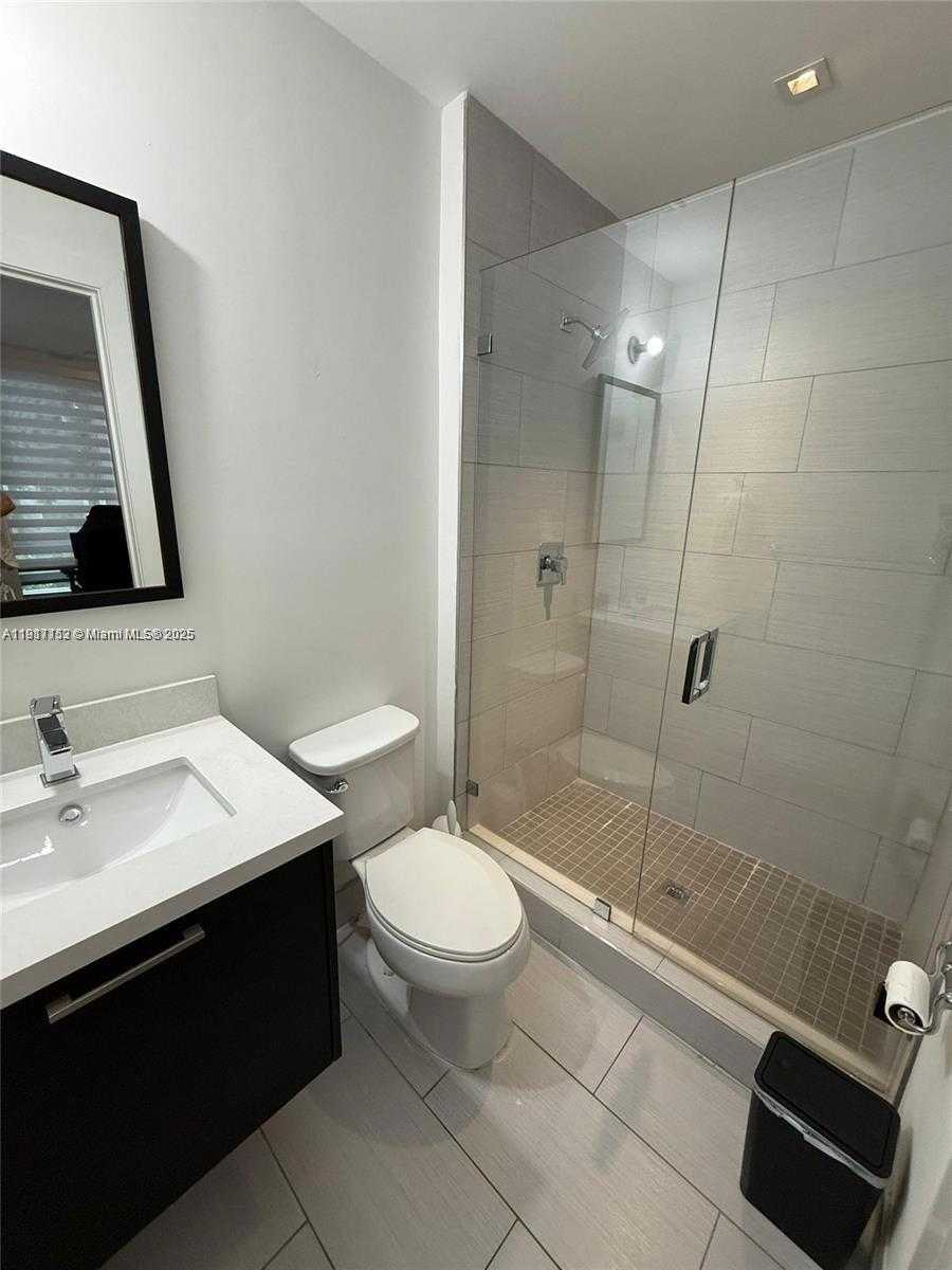 Small Image of 9165 NORTH WEST 33RD ST, Doral Number 14